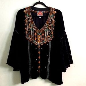 Johnny Was black velvet embroidered swing blouse size XL